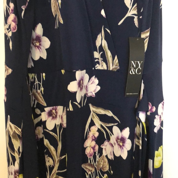 Maxi Floral Dress - Picture 2 of 5